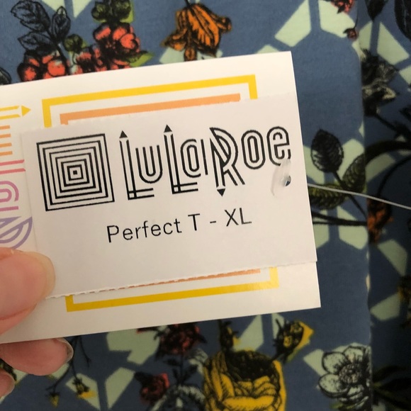 LuLaRoe Perfect T Vintage Floral - Picture 3 of 3